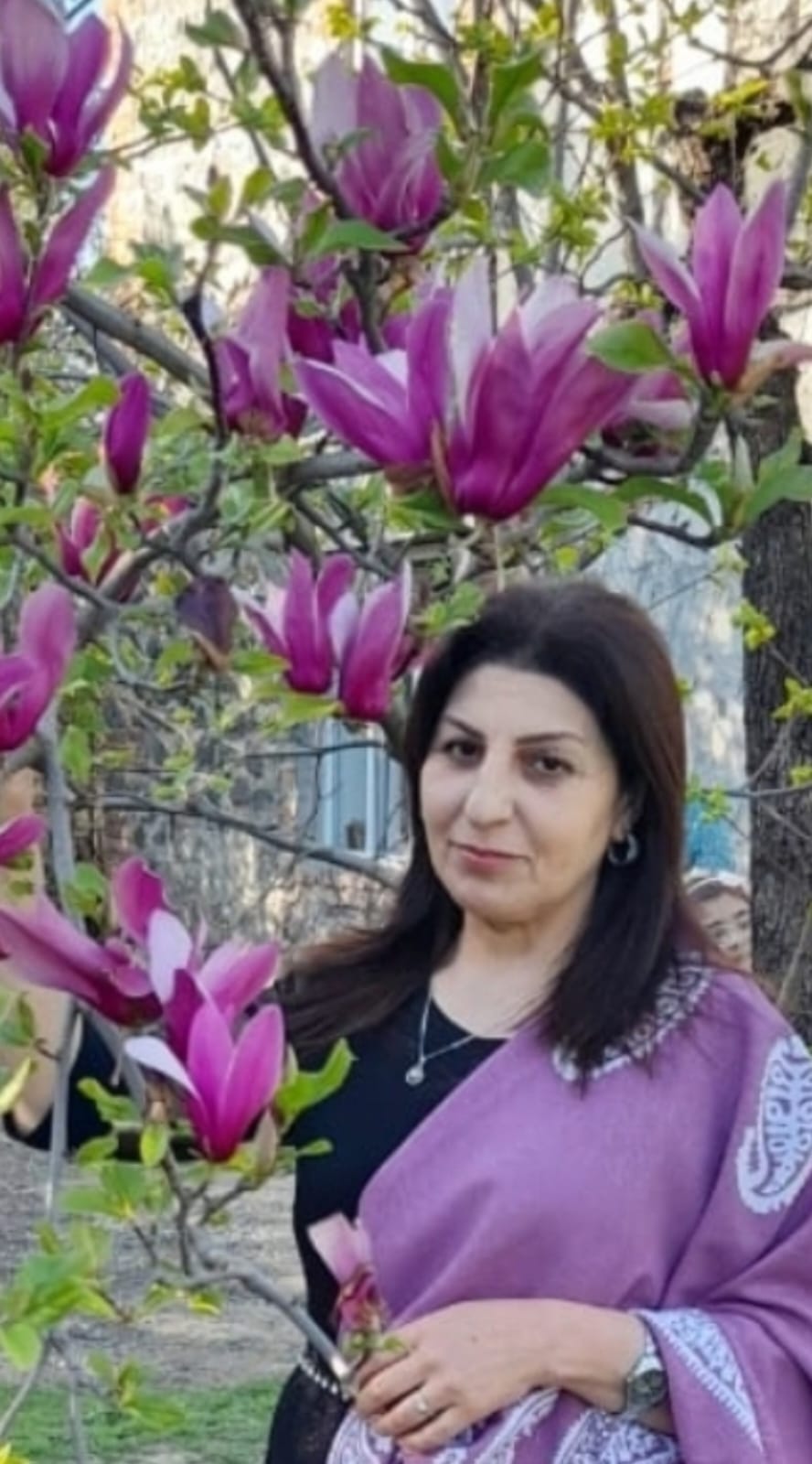 “Gecənin dan yeri ninni söyləyir” – Arzu Tahirqızı (şeirlər)