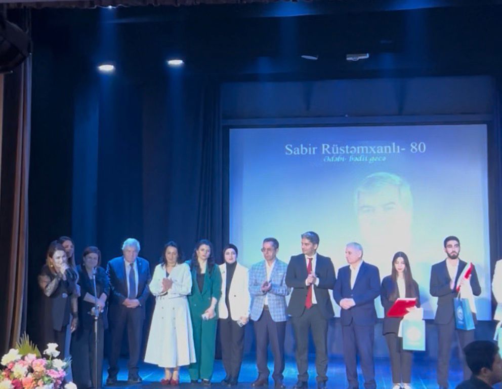“Söz körpüsü” layihəsi çərçivəsində Sabir Rüstəmxanlının 80 illik yubileyinə həsr olunmuş ədəbi-bədii gecə keçirilib
