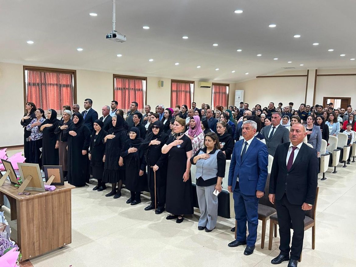 Sevinc Azadlının “Torpağa can Canpolad”adlı kitabın təqdimat mərasimi keçrilib
