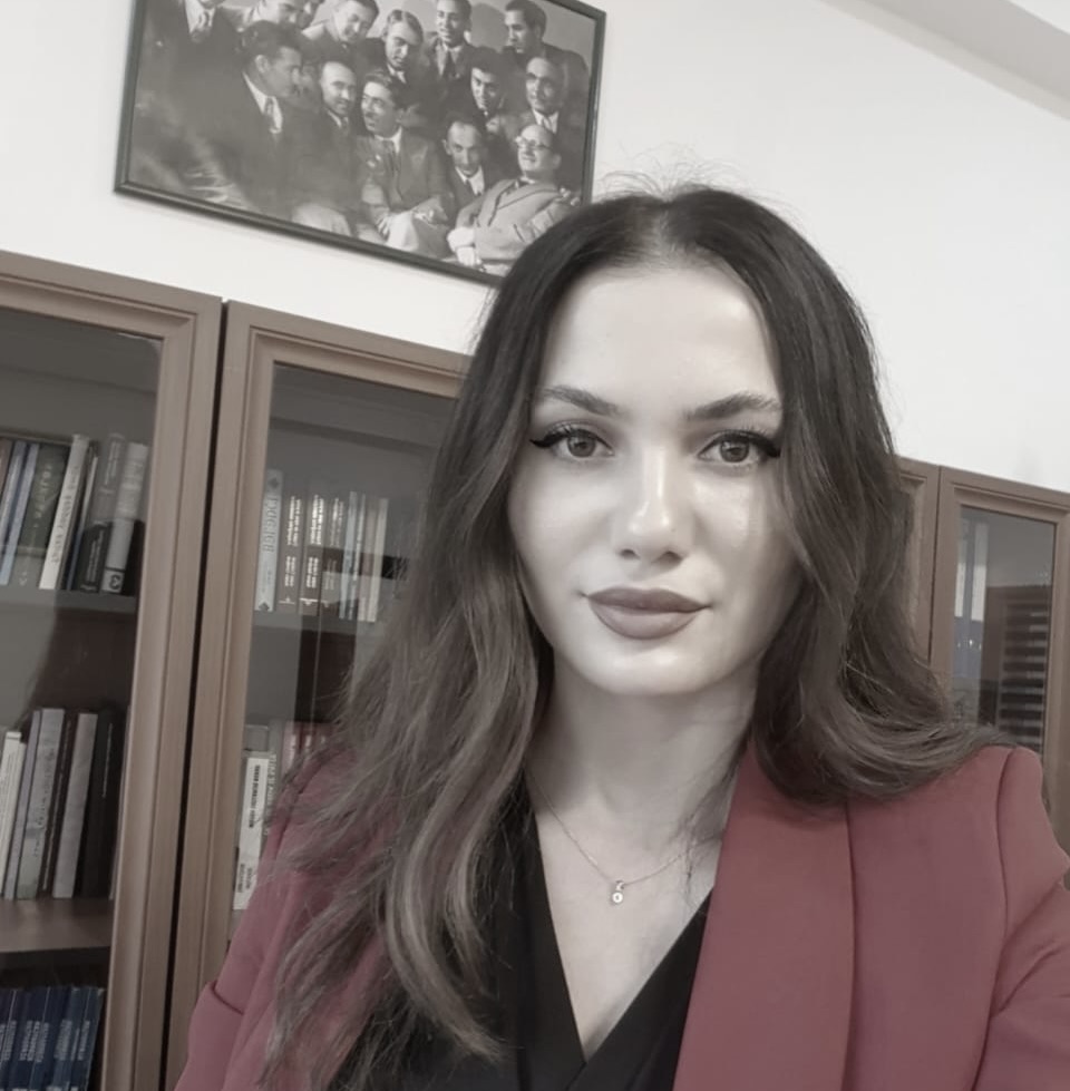Ədəbiyyatda qadın xarakteri və düşməndən qisas motivləri – İlahə Səfərzadə