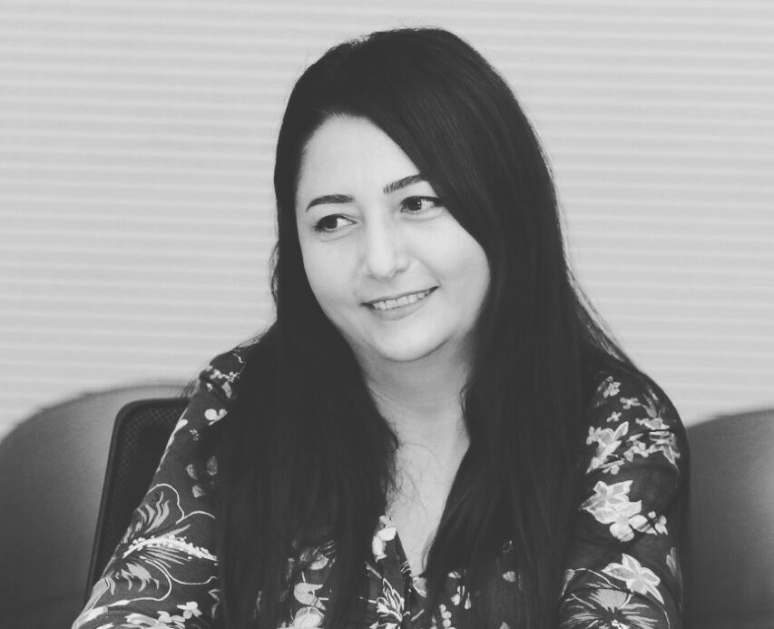 Nöqtə zamanı – Gülşən Mustafa (şeir)