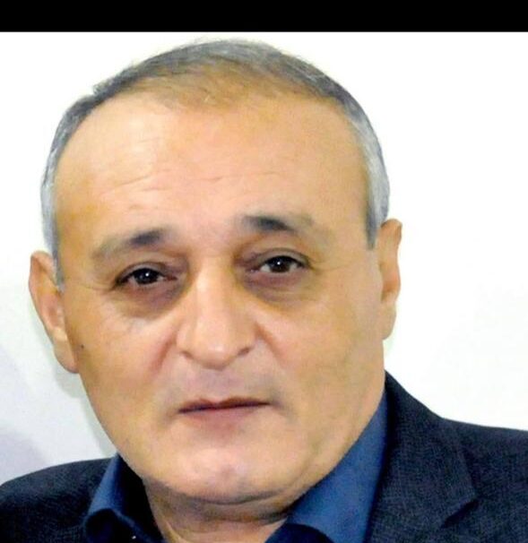 HƏR GECƏ BİR ŞEİR QIRILAN ÖMÜR – Vasif Süleymanın şeirləri