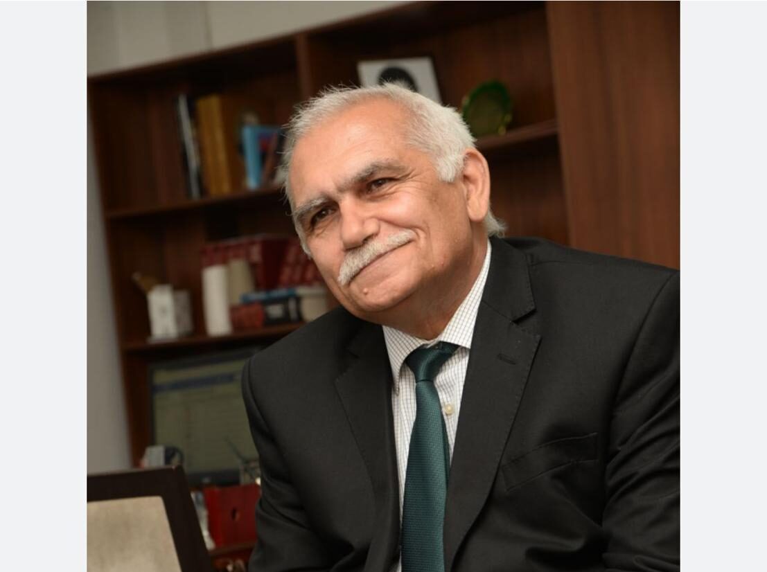 TƏBABƏTLƏ ƏDƏBİYYAT BİR ARAYA GƏLƏNDƏ – Filologiya üzrə fəlsəfə doktoru Məti Osmanoğlu