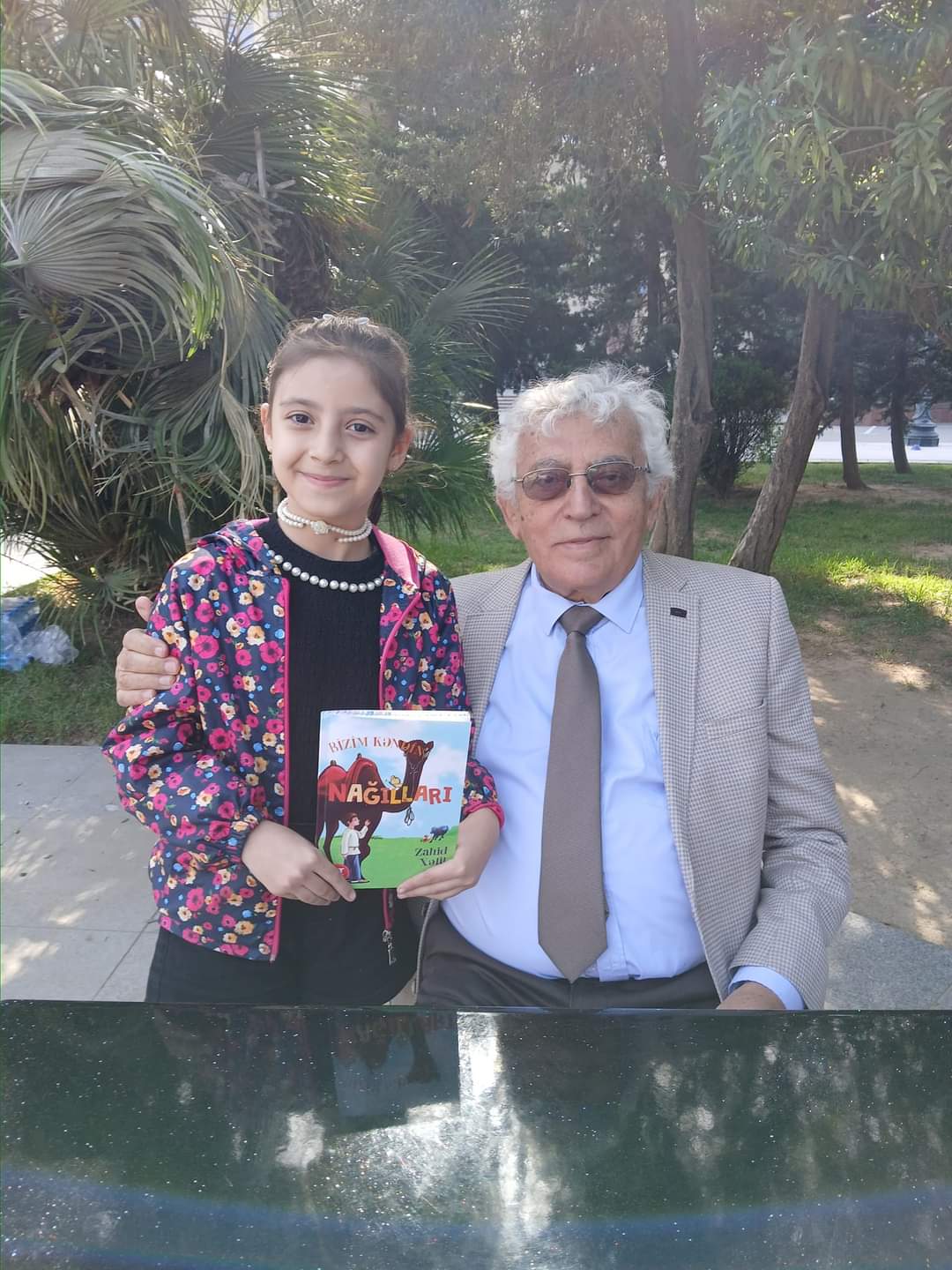 UŞAQ GÜLÜŞÜ – Zahid Xəlil