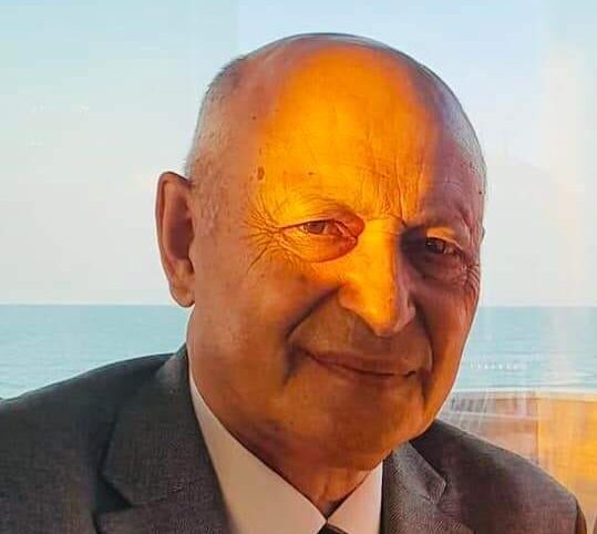 Balaca müəllimə – Rafiq Yusifoğlunun şeirləri