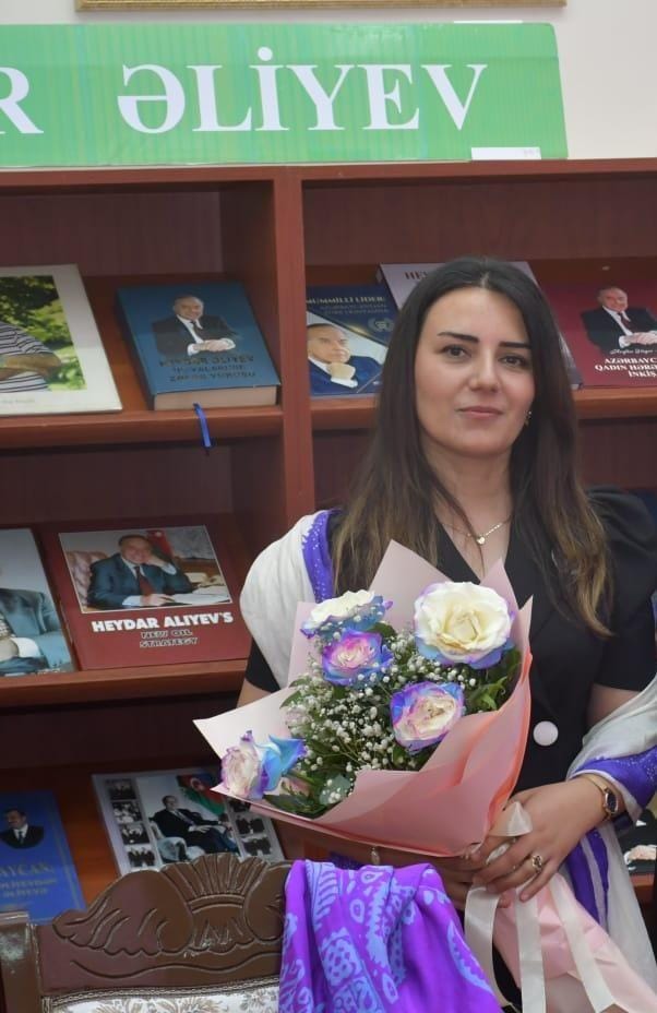 Göstər mənə içimdəki o məni – Arzu Əyyarqızı