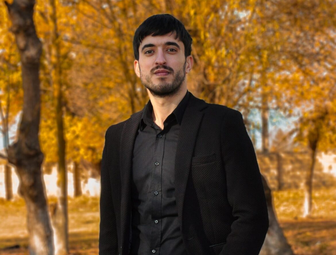 Tək qoyma məni – Əmrah Tənhanın şeirləri