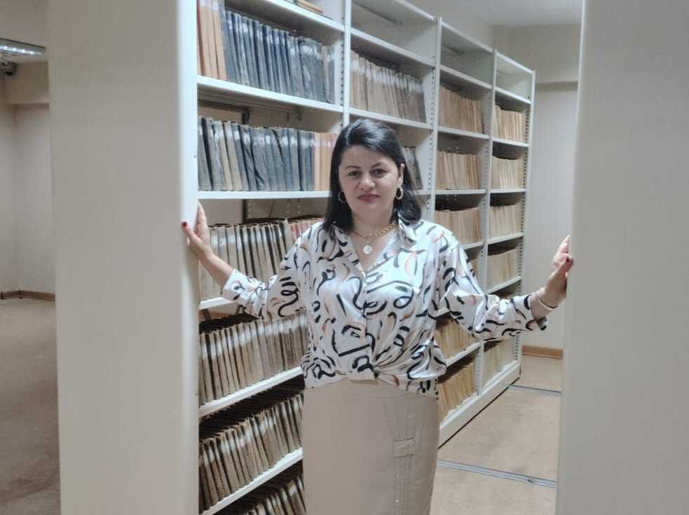 İranda yazıçı-publisist Pərvanə Bayramqızının “Asan çətinliklər” adlı kitabı çap olundu