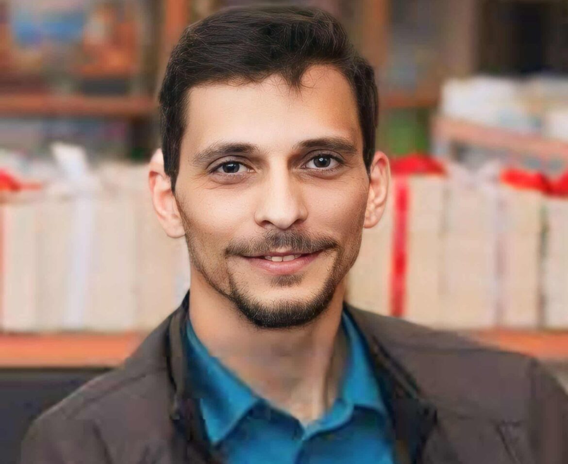 Balaca bir şəhərdə – Vüsal Yurdoğlunun şeirləri